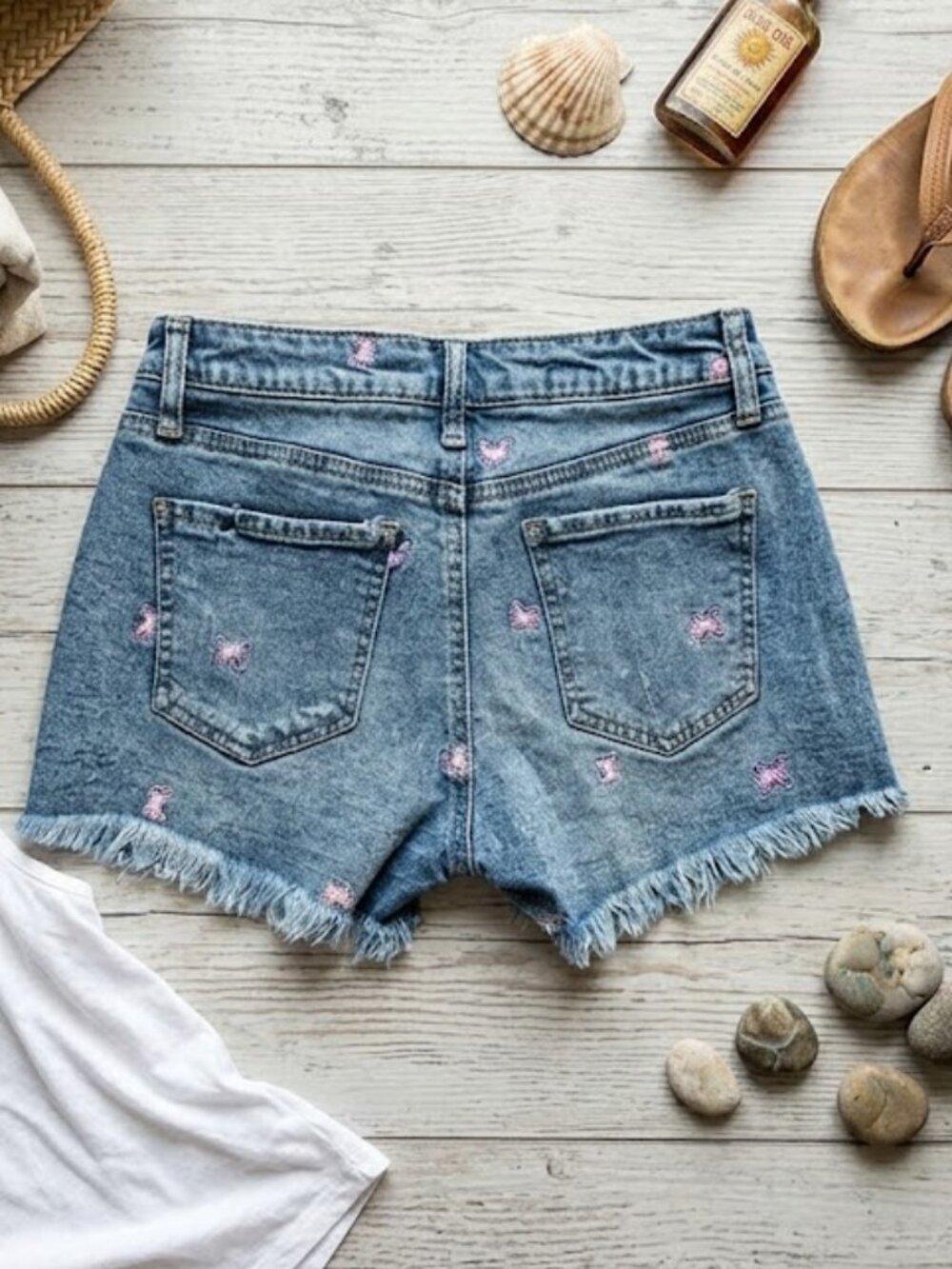 Tinseltown Butterfly Embroidered High Rise Denim Shorts | Juniors Size 7